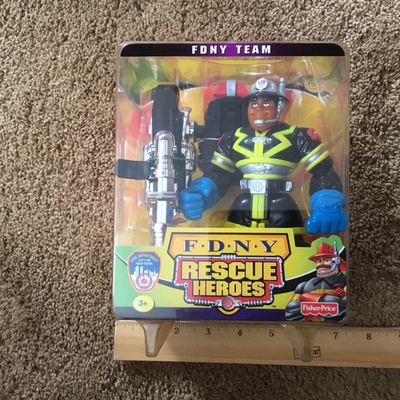 F.D.N.Y RESCUE HEROES Manny Hattan (Fire Department City of New York) Brown Face - Picture 13 of 14